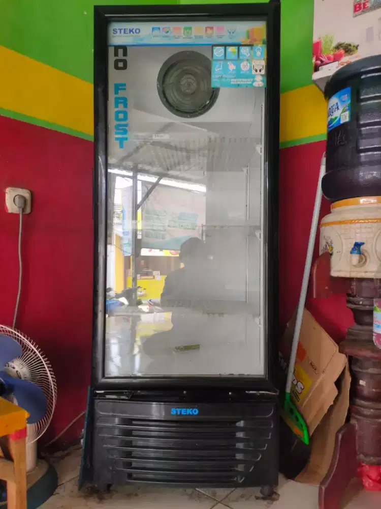 Showces kulkas steko