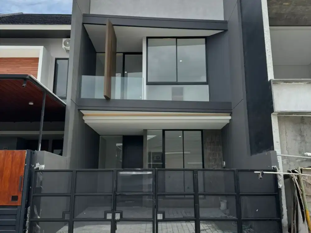 Dijual Rumah Minimalis Baru Gress 2 Lantai Manyar Selangkah ke Galaxy Mall High Spec