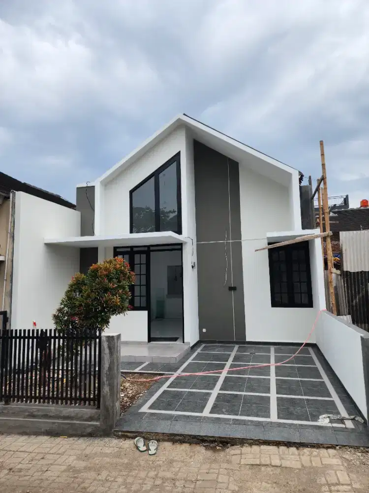 Disewakan Rumah Baru di Arcamanik Proses Finishing