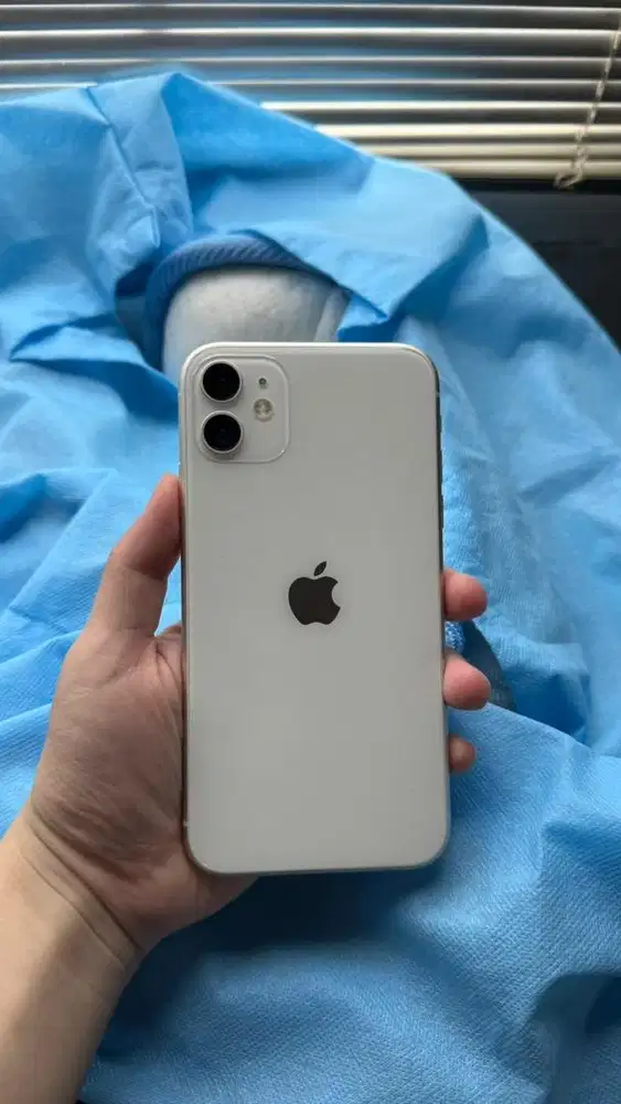 iphone 11 128 white