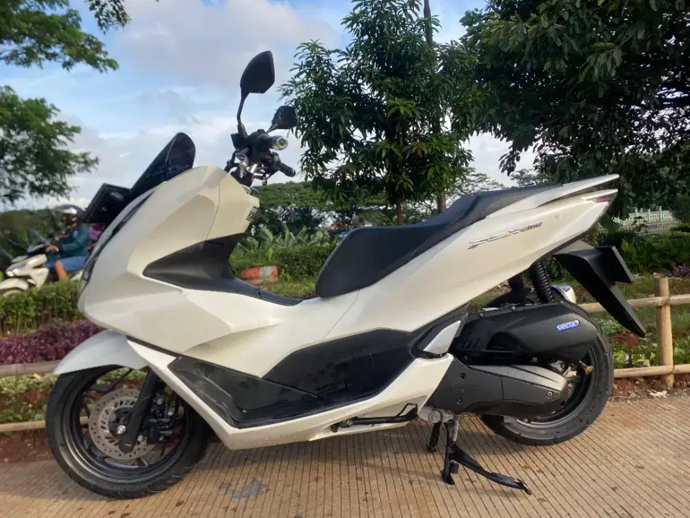 HONDA PCX 160CC TAHUN 2023 MOTOR ISTIMEWA