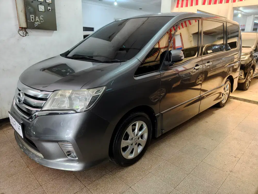 [Gress Mobil Kutisari] SERENA HWS AUTECH AT 2015 PAJAK PANJANG