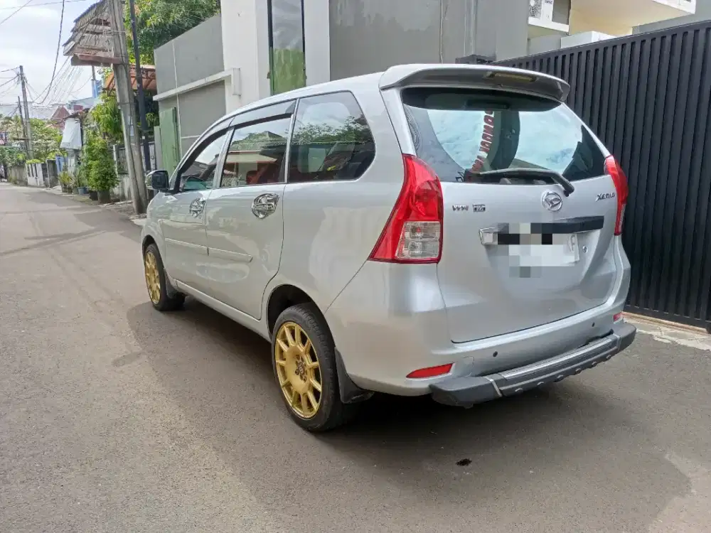 Xenia M deluxe 2014 istimewa