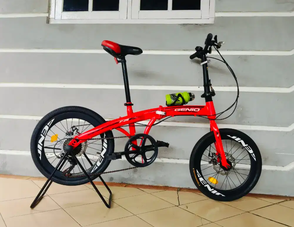 Sepeda lipat merek Genio uk'20 hrg 750rb net kondisi siap pakai