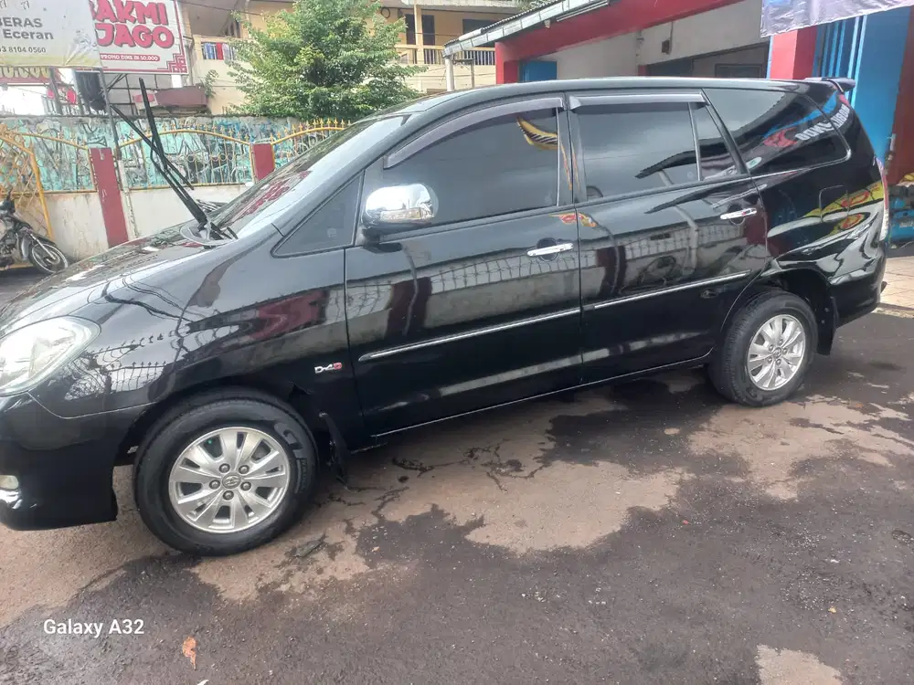 Toyota Kijang Innova 2011 Diesel