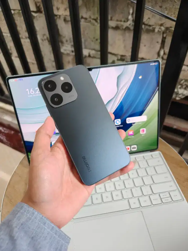 Realme 15T 5G 8/256gb fullset