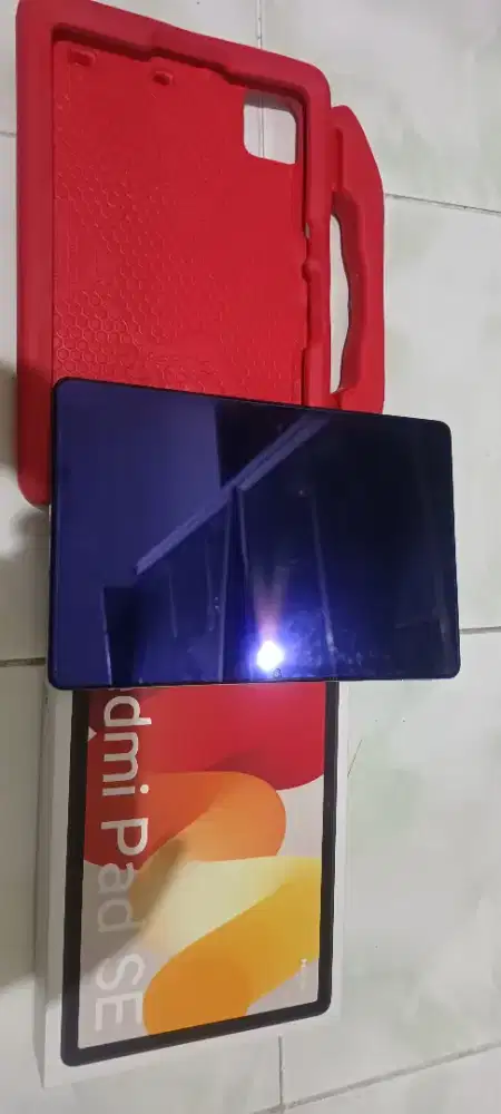 Redmi Pad SE. Mint green