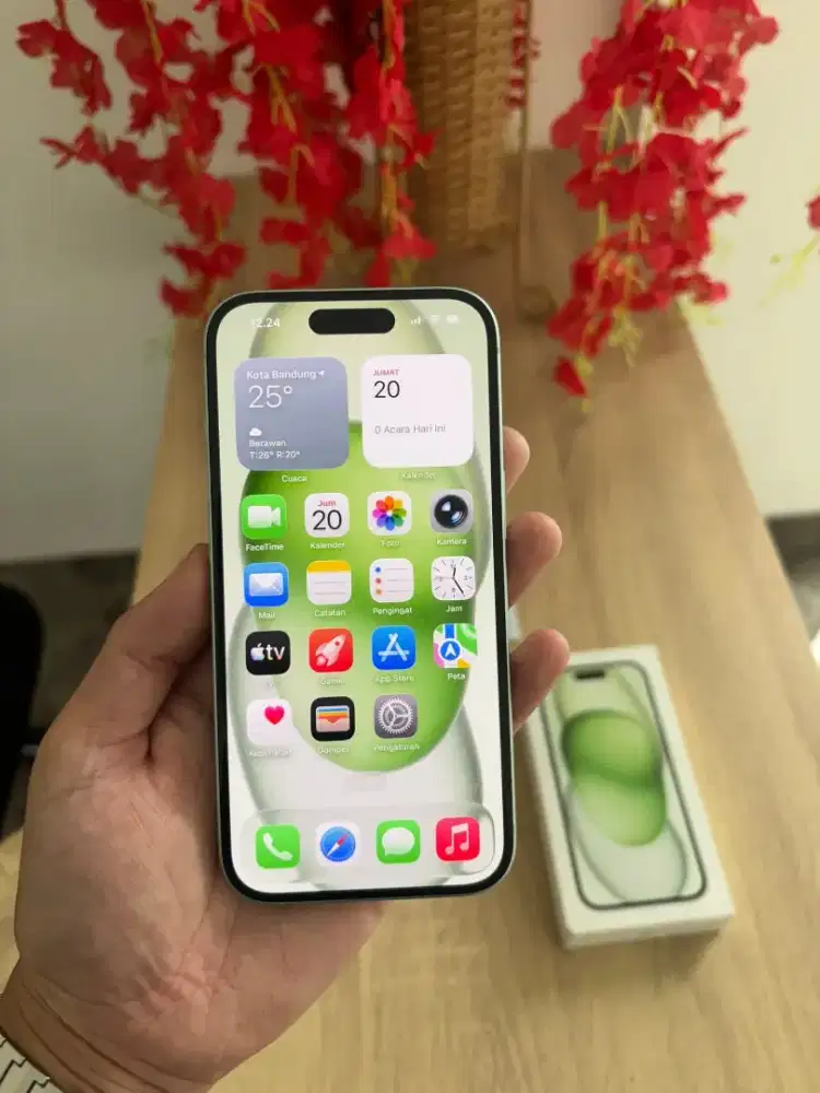 IPhone 15 128 GB Green iBox