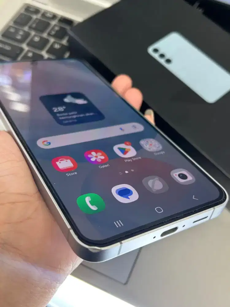 Samsung S24FE 8/256gb sein