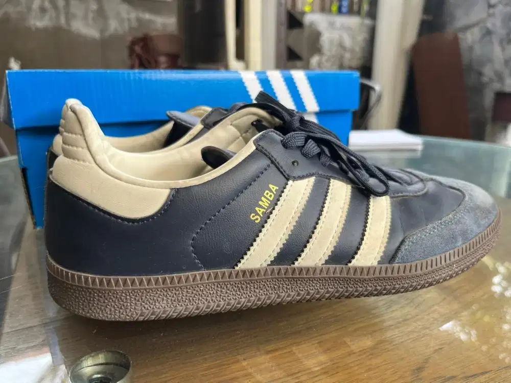 Adidas Samba sneakers