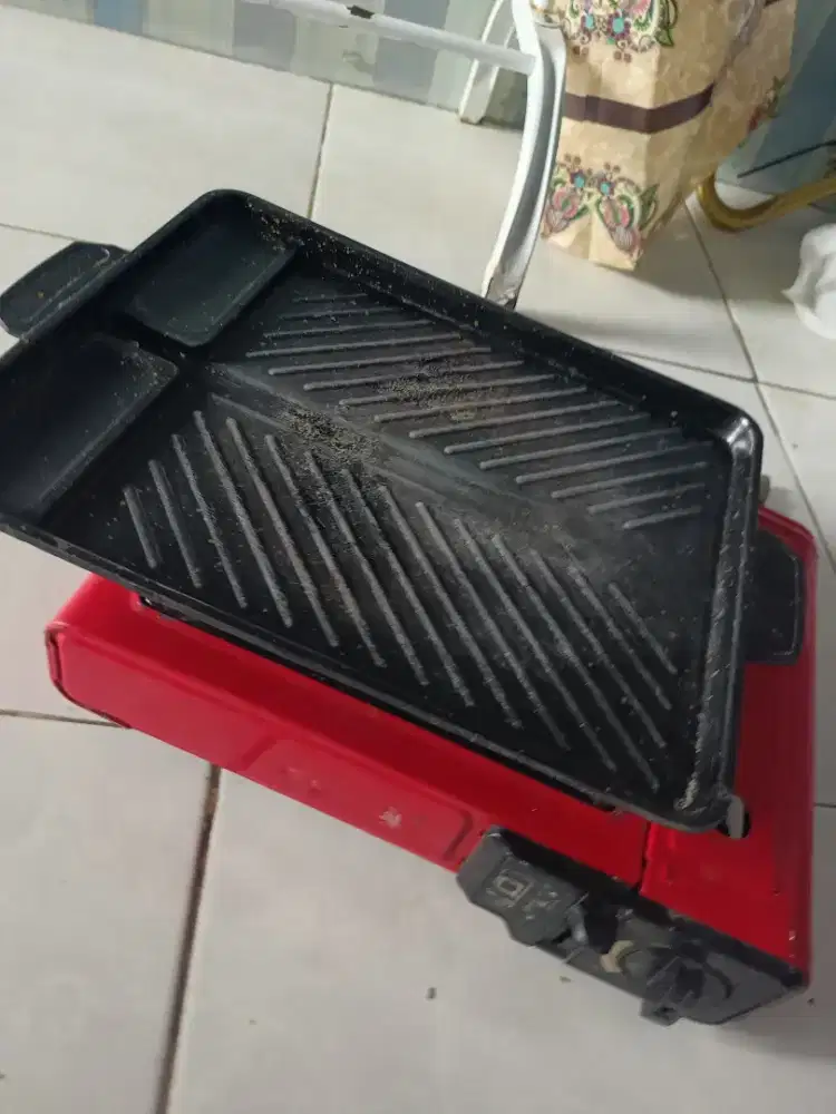 Kompor Portabel dan Wajan Grill