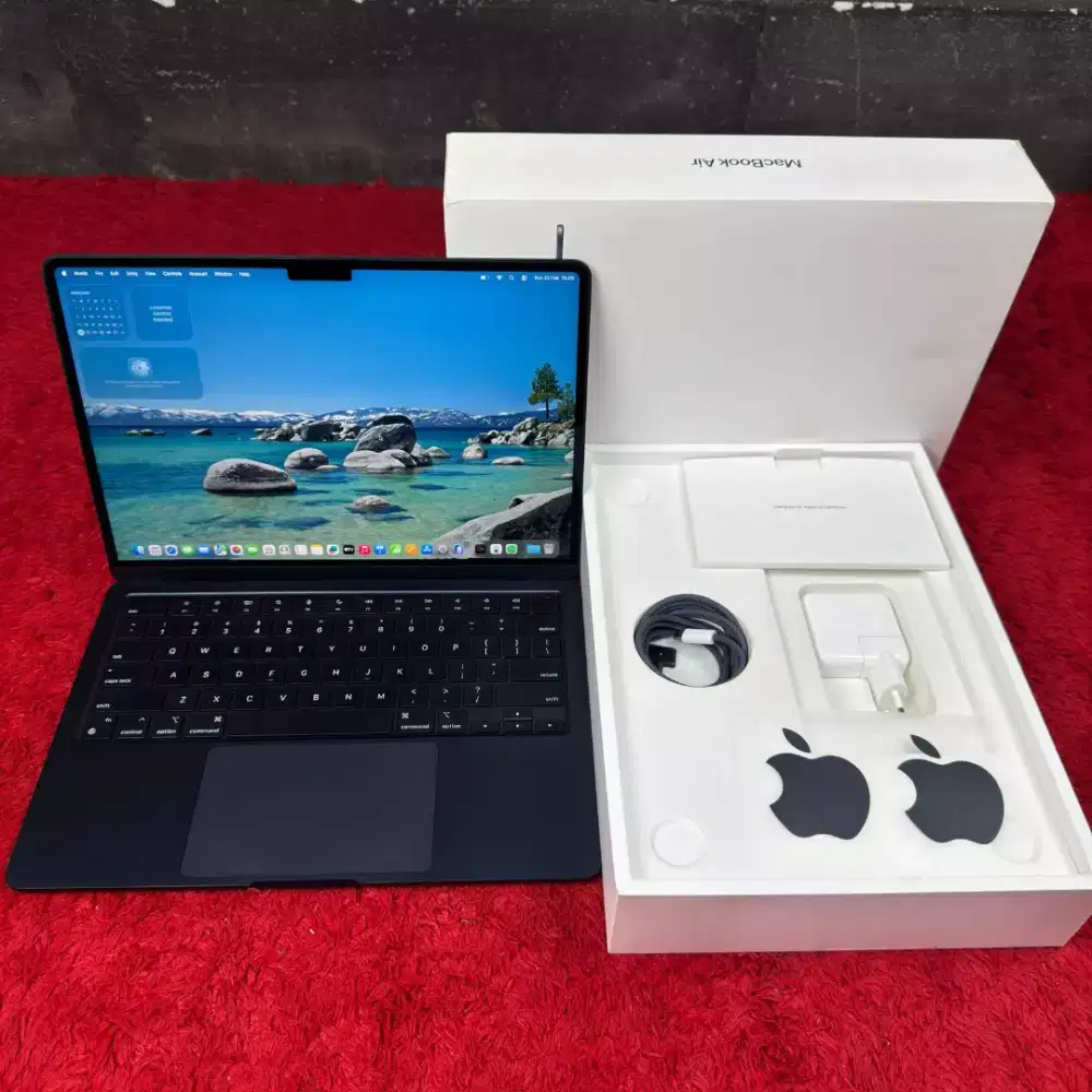 Macbook air m2 2022 ram 8gb ssd 256gb fullset mulus like new ex ibox