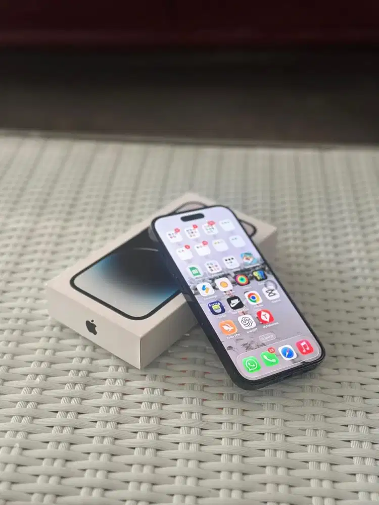 Iphone 14 pro 256gb beacukai fullset hitam