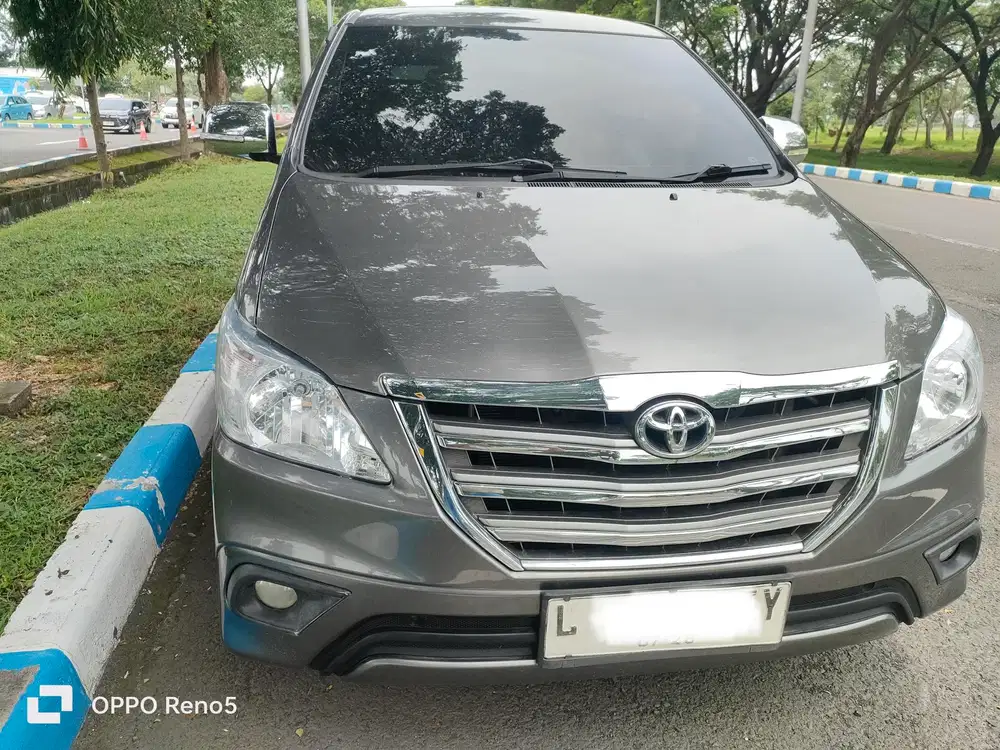 Toyota Kijang Innova 2014 Bensin