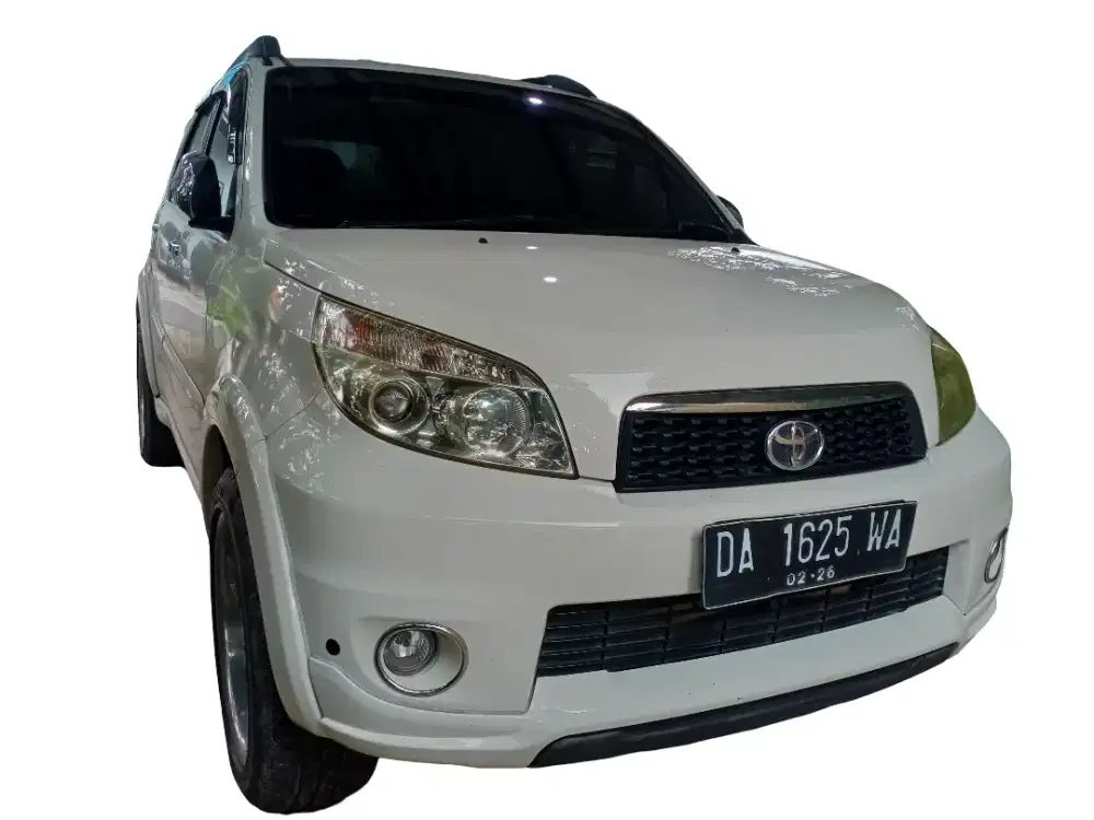 Totoya Rush S 2011 AT Putih