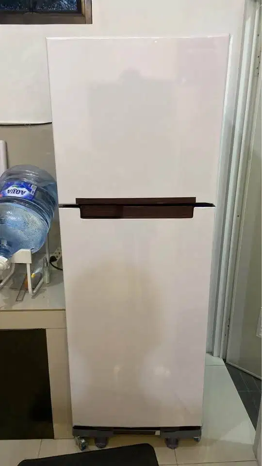 Kulkas Samsung Inverter 2 Pintu 300L