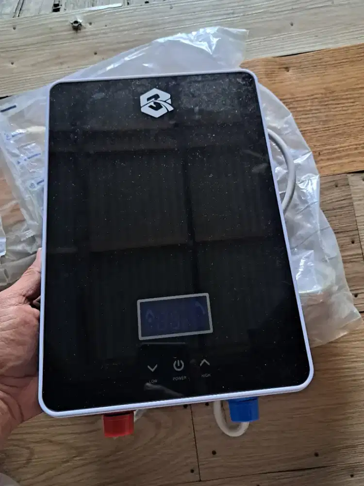 Water heater listrik