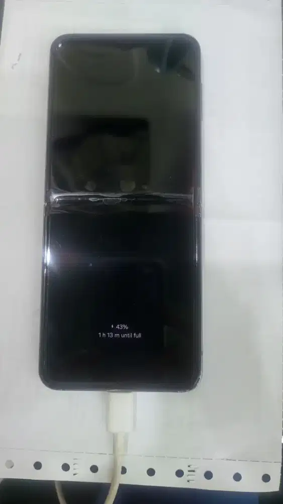 Samsung Galaxy Z flip 5. 8gb/512gb