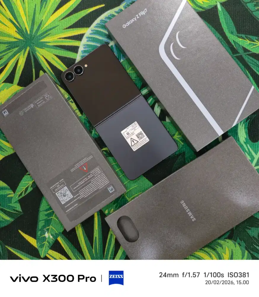 Samsung Galaxy Z Flip 7 5G Ram 12/256 GB Second