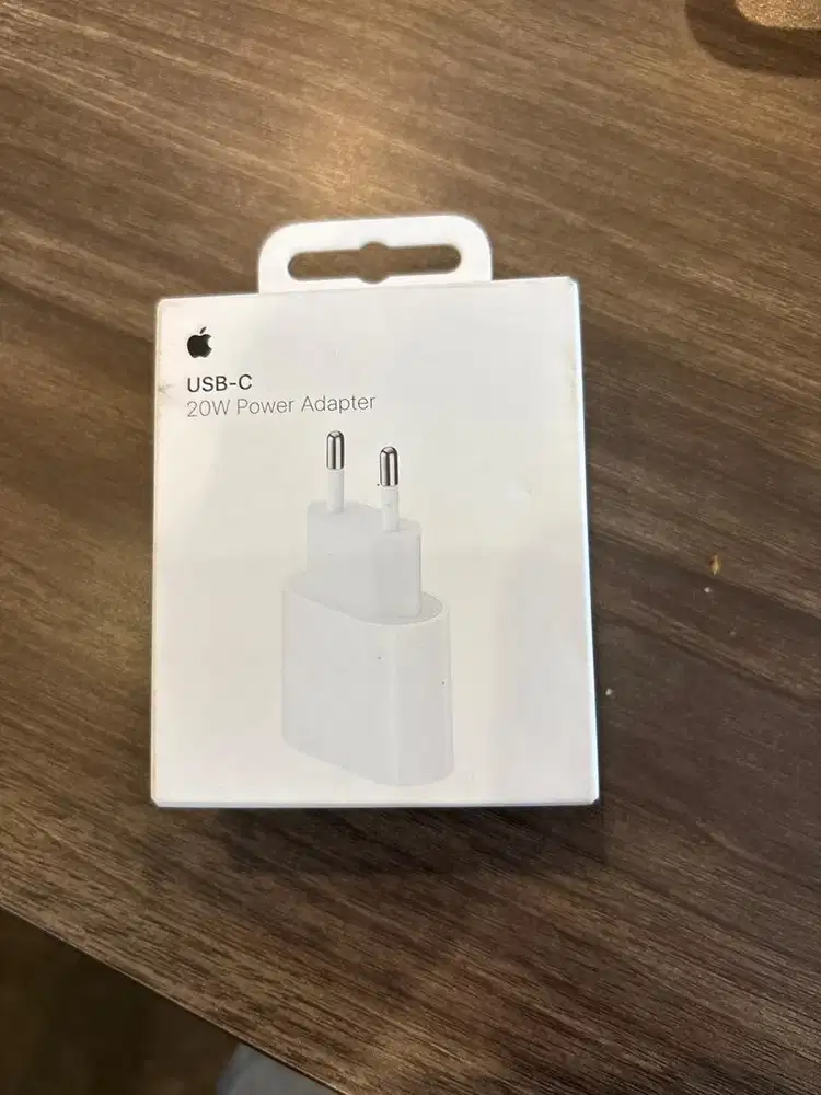 APPLE adaptor 20w USB new