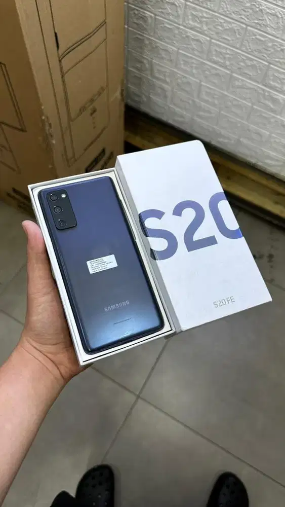 Samsung S20 FE 5G 8/256gb
