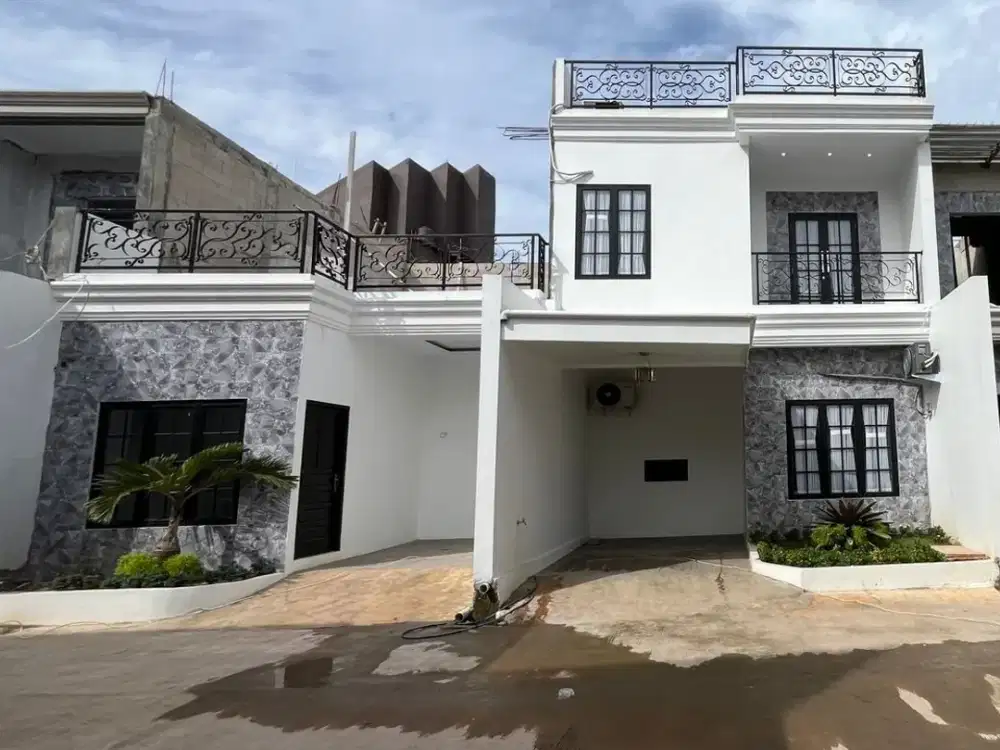 Cibubur - Dijual Rumah 3 Lantai Rooftop Harjamukti Cibubur Brand New House  Nempel Pintu Tol Cibubur dan MRT Cibubur