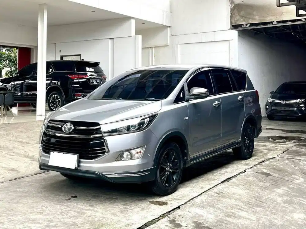 TOYOTA KIJANG INNOVA VENTURER AT 2018