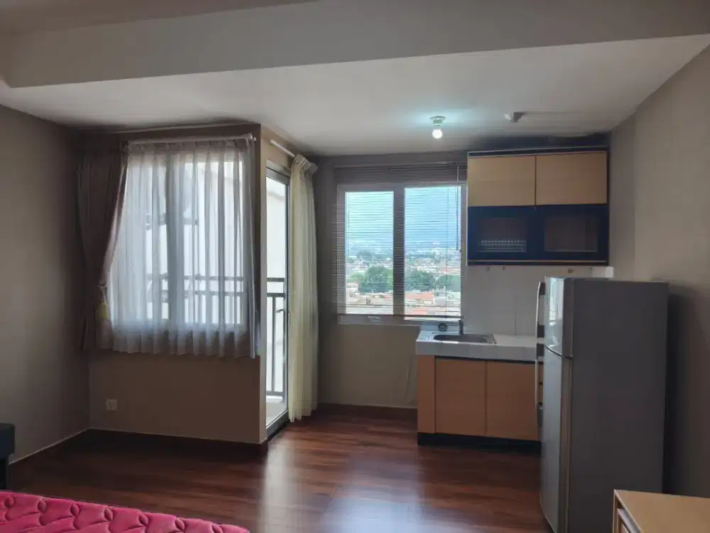 Disewakan 1 tahun unit studio