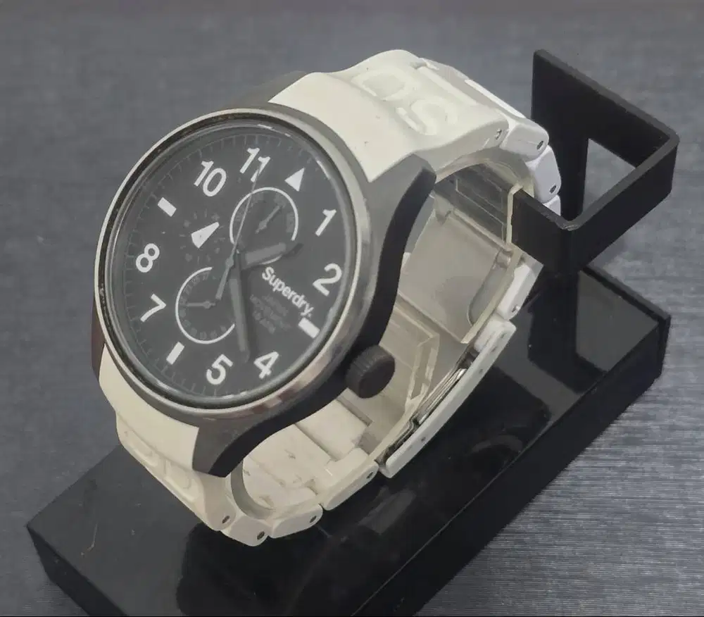 (JUAL CEPAT + BONUS POWER BANK) JAM TANGAN SUPERDRY SYG110W