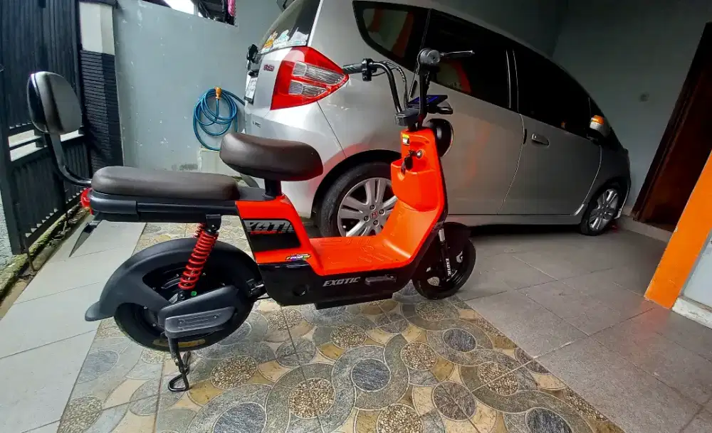 Selis/Sepeda Listrik PREMIUM EXOTIC EXPLORE