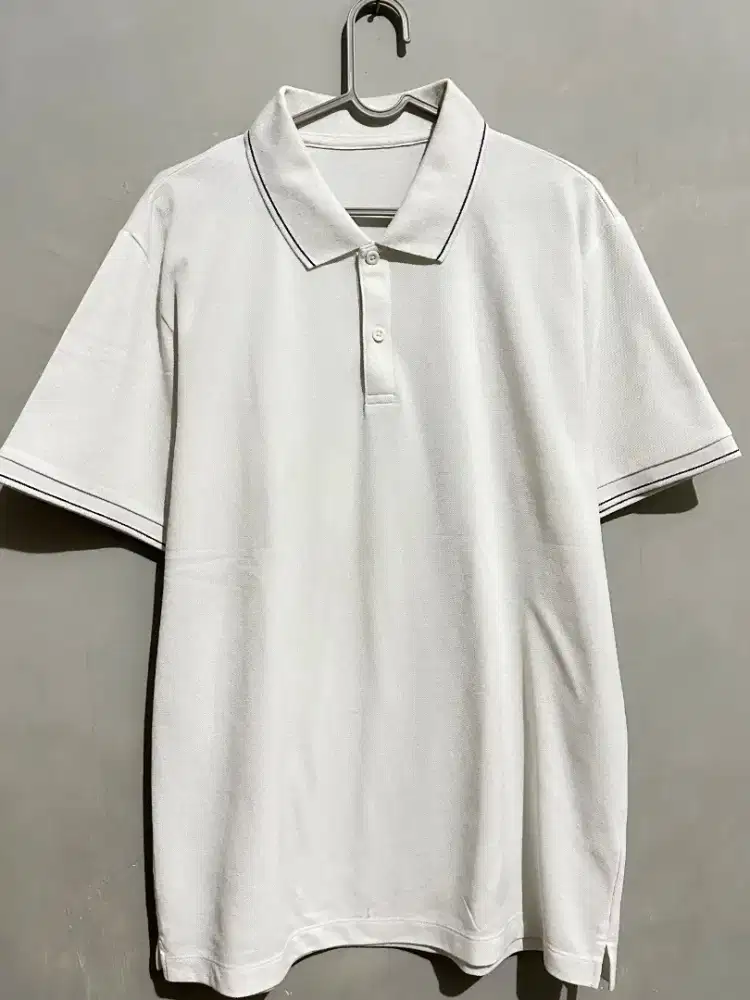 Polo Uniqlo Putih