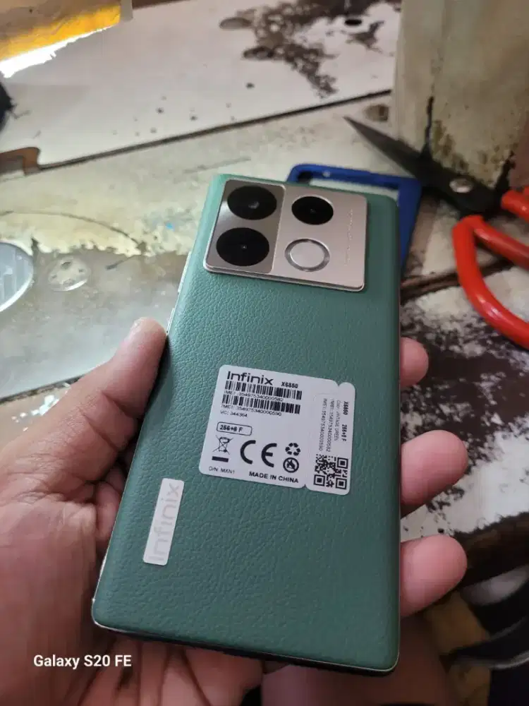 infinix Note 40 pro 4G 8/256 bisa tt