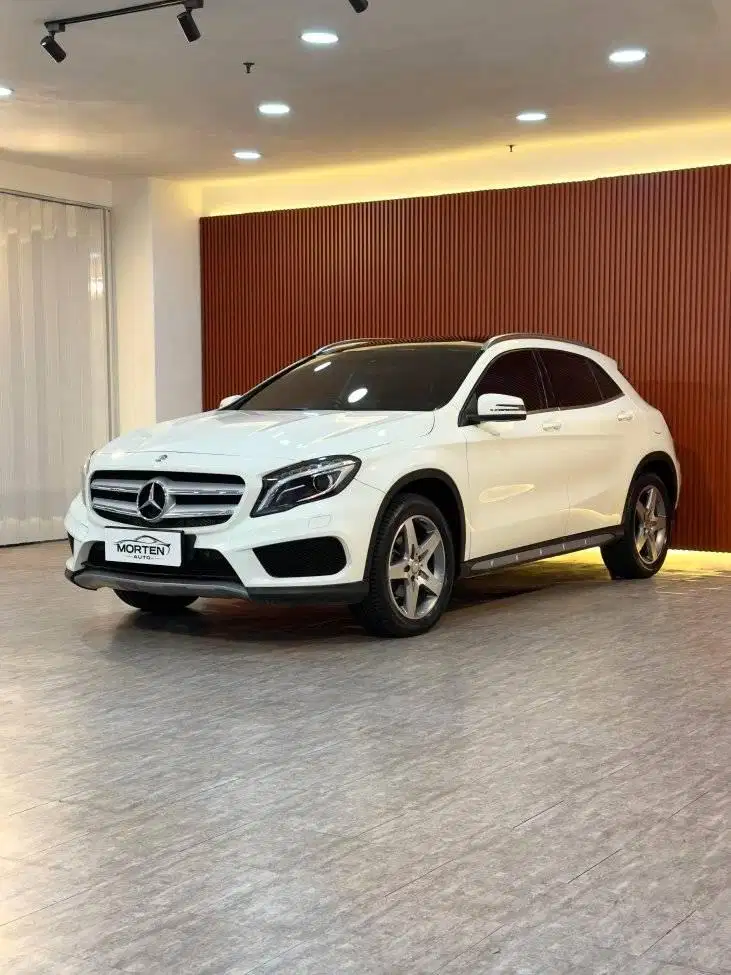 Mercedes Benz GLA 200 Amg AT Tahun 2016 Km 36 Rb
