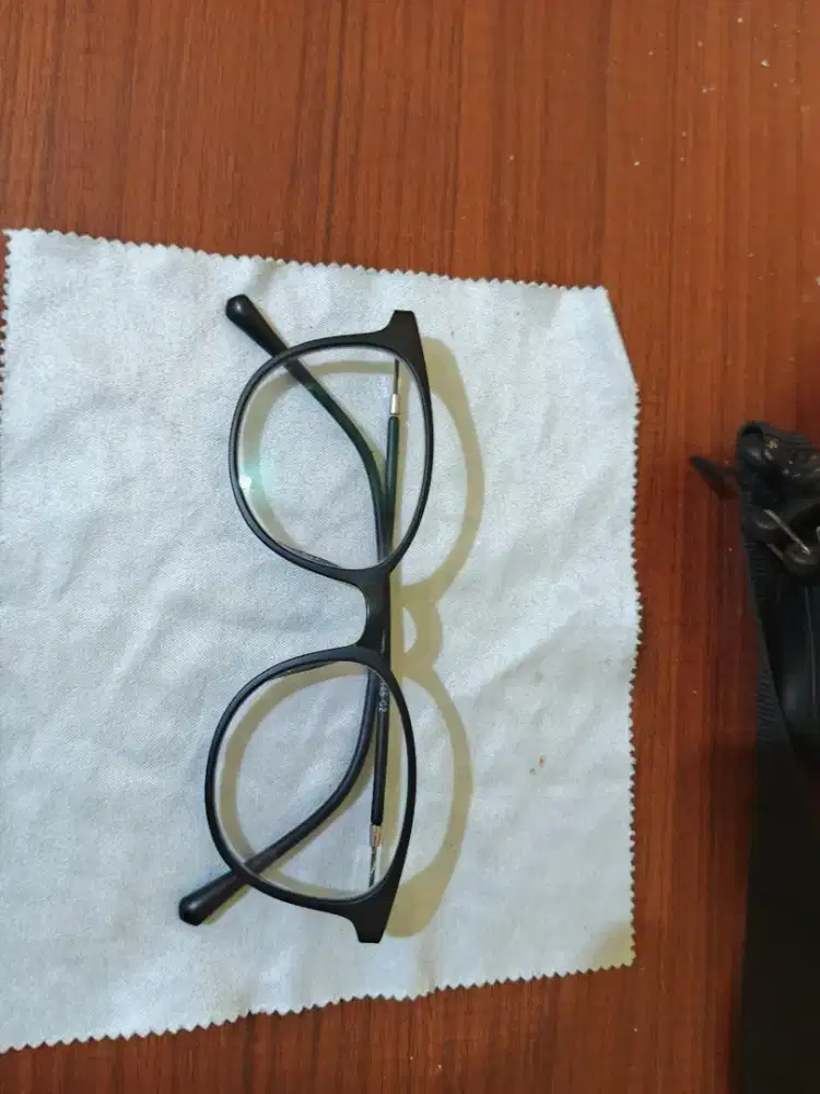 Kacamata Anti Radiasi