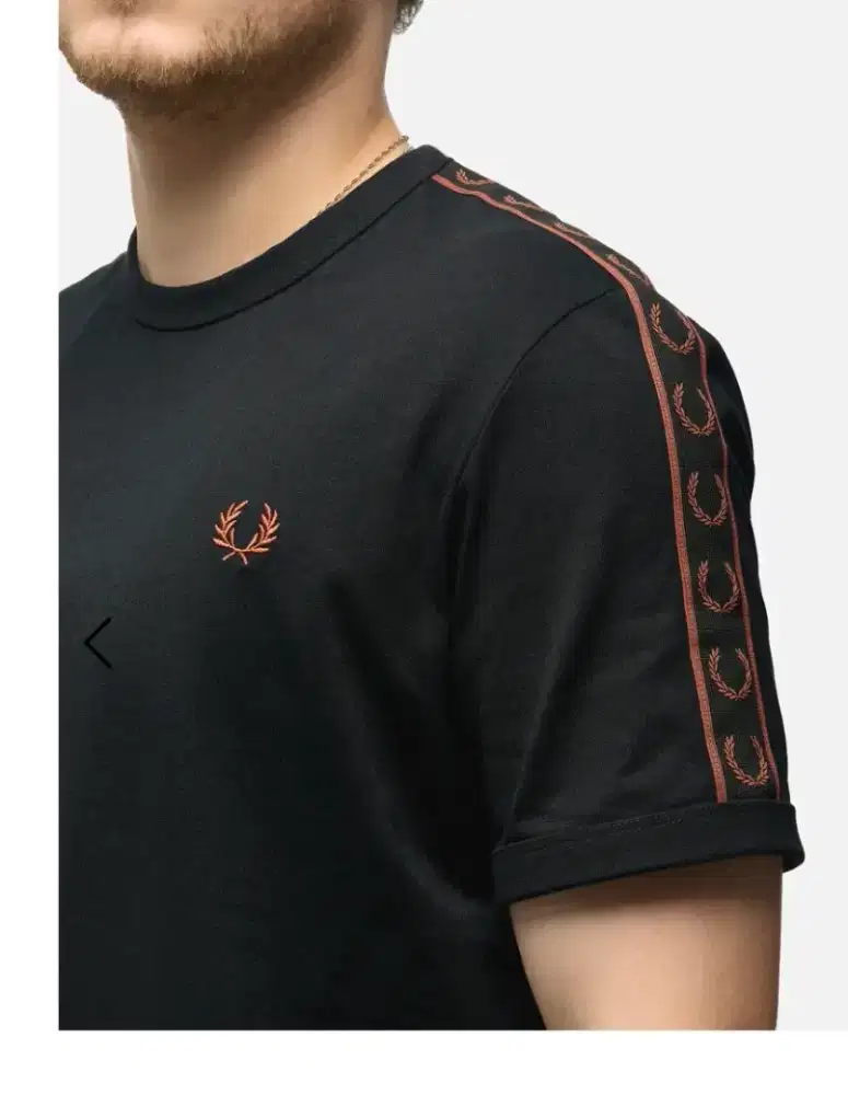 Kaos Tshirt Fred Perry Hitam Tapped Original