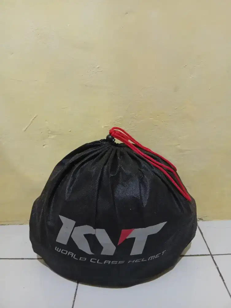 Kyt RC Seven Size M