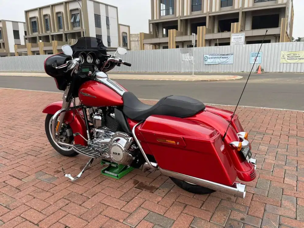 STREETGLIDE 2012 FULL PAPER