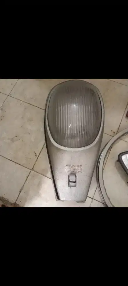 Dijual Reflektor lampu jalan Cobra E27 kosongan