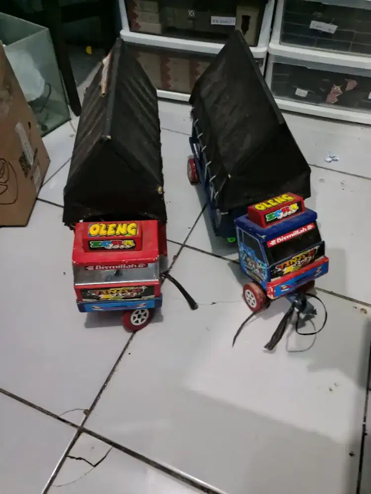 Truk oleng 2 pcs gratis