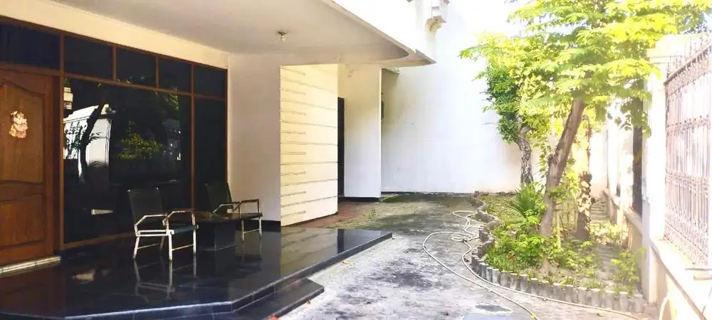 *Dijual RUMAH OLD money 2 Lantai Dharmahusada Surabaya*
