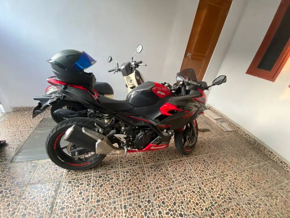 Kawasaki Ninja 250 MDP Keyless ABS Tertinggi | KM 5.012 | Ban Tebal