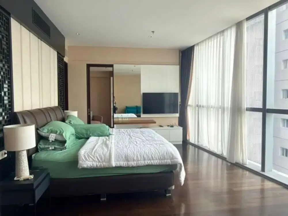 Disewakan Casa Domaine – 4BR 340 m², Private Lift, USD 5,500/Bulan (Nego)