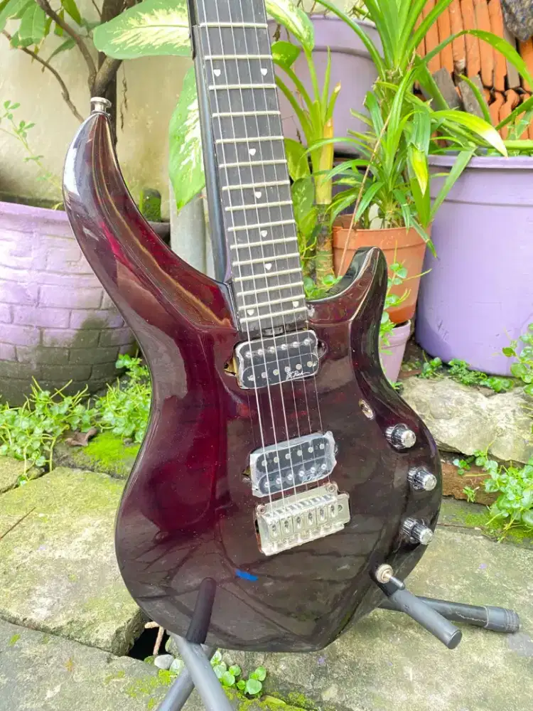 Gitar musicman majesty replika