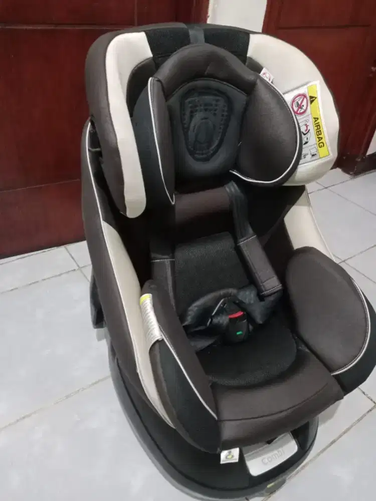 Car Seat Merek Combi E4