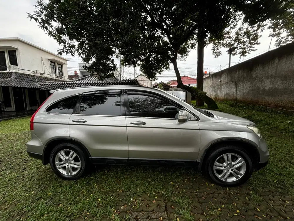 Honda CR-V 2011 Bensin