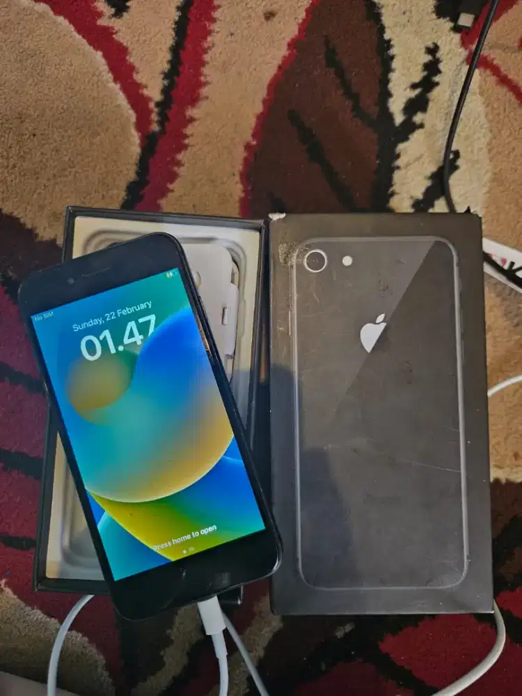 iPhone 8 Inter 64 GB