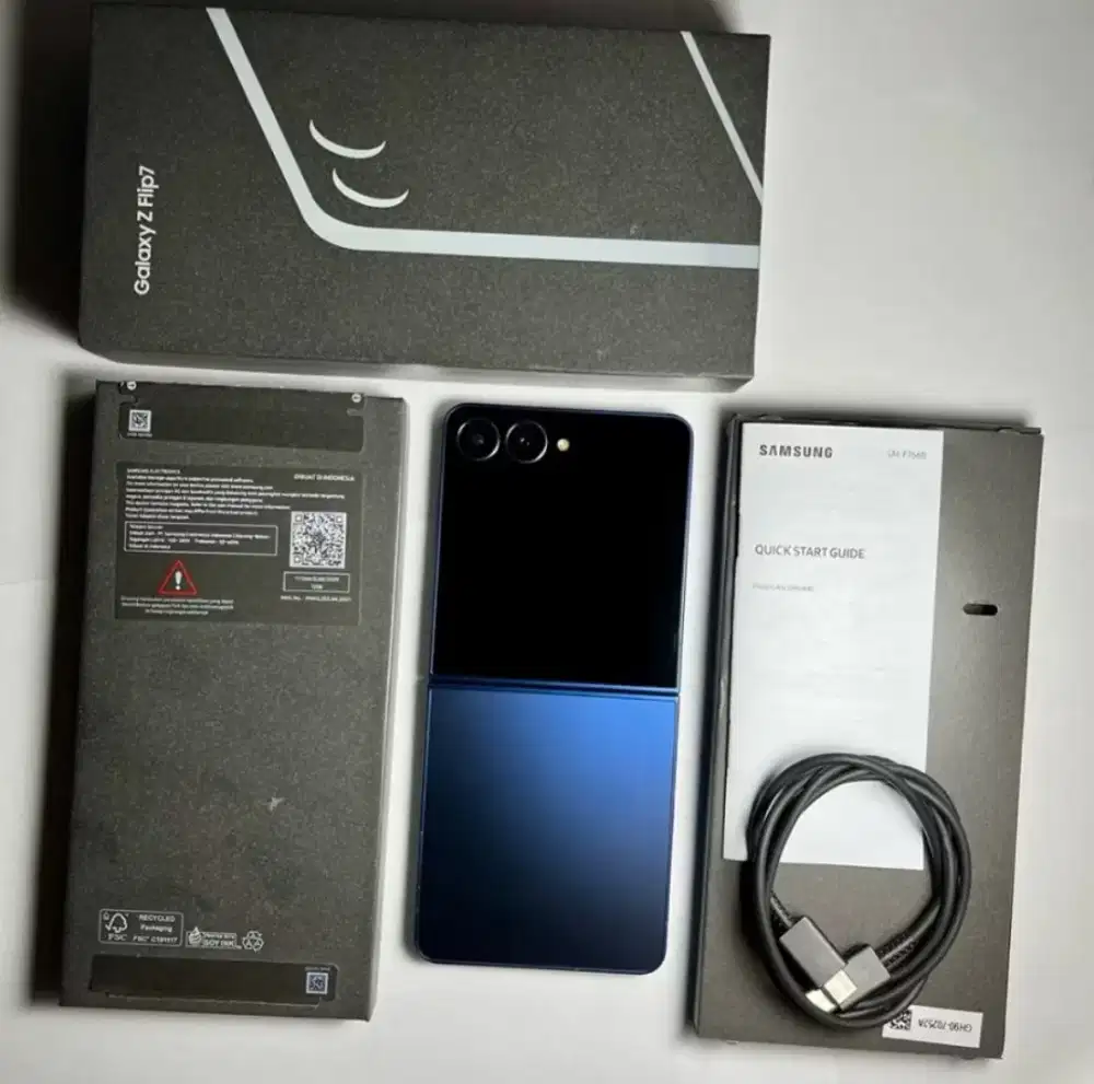 Samsung Z Flip 7 12/256 GB like new garansi