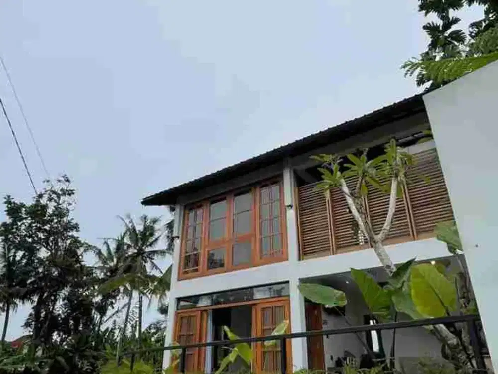 DIJUAL VILL CANTIK DAN KOLAM RENANG VIEW MERPAI SEJUK NA ASRI PALAGAN KM 11