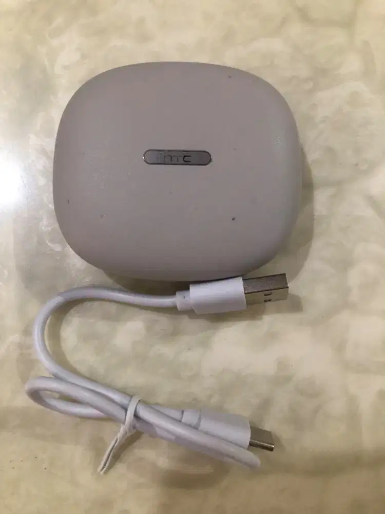 Dijual headphone HTC AI