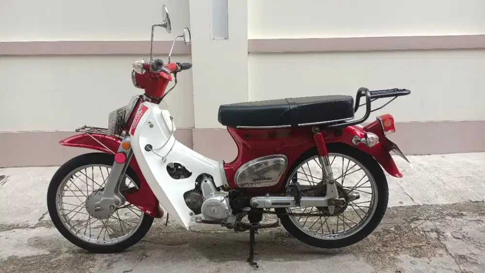 Honda C70 th 81